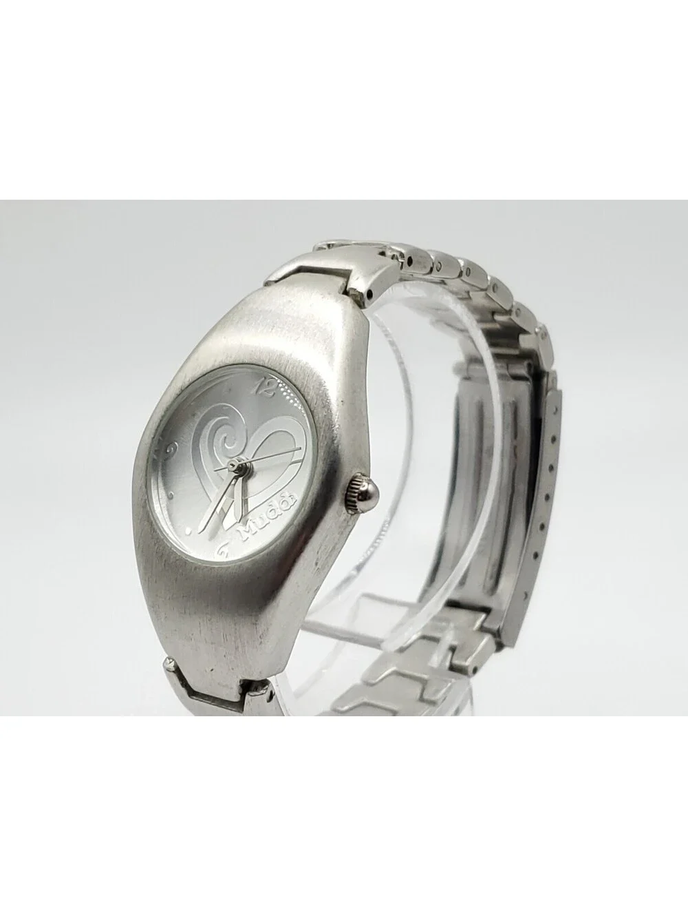 Mudd Heart Shape Dial Quartz Watch New Battery Silver Tone 24mm